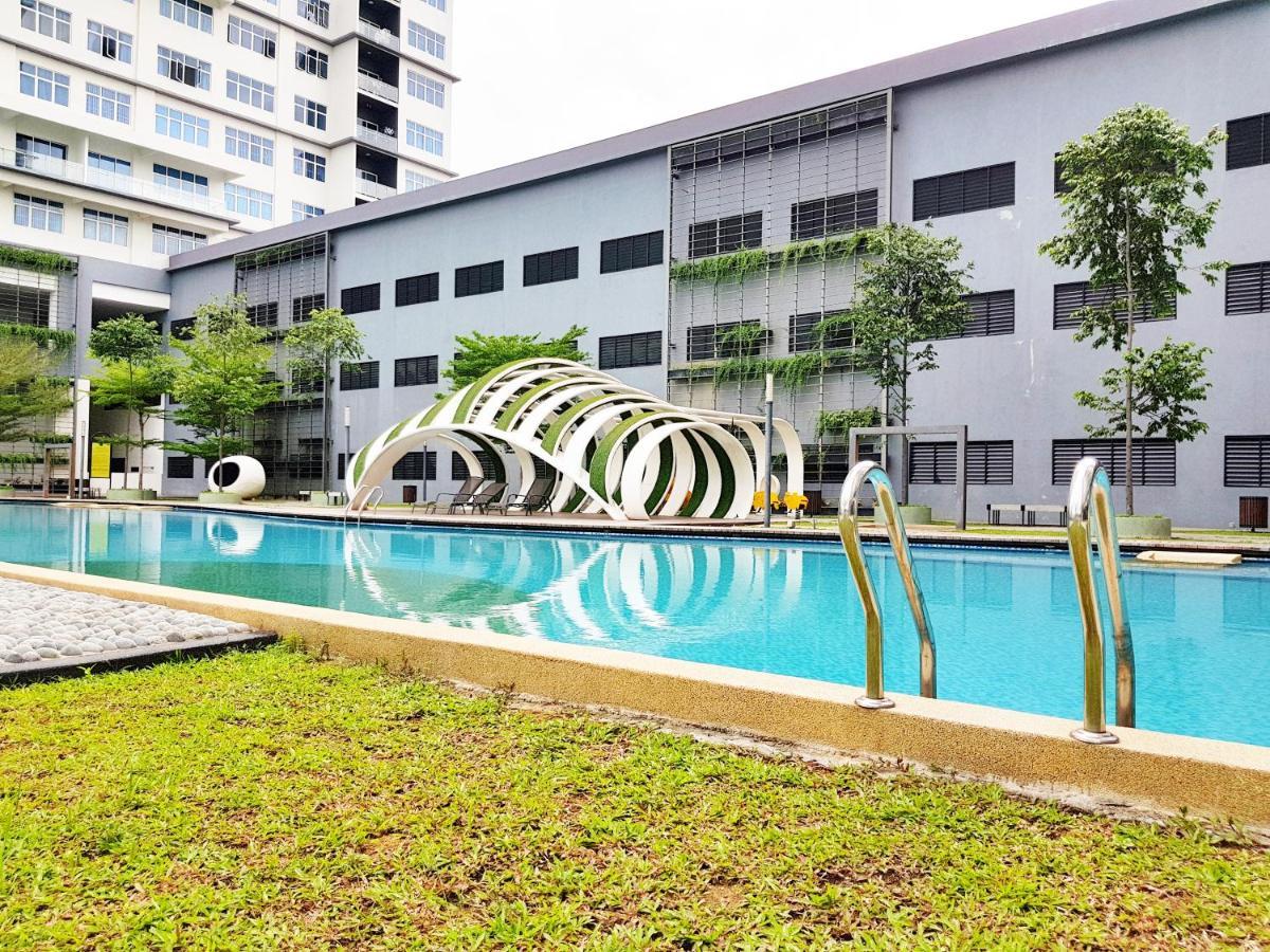 No.8 The Cube @ Puchong Skypod Residence 외부 사진